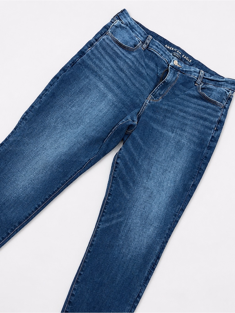 American Eagle Outfitters Women’s Mid-Blue High-Rise Skinny Jeans - Picture 2 of 8
